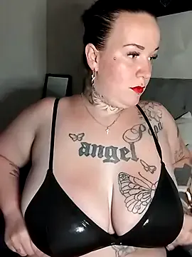 Kathy-Deluxe Image 19