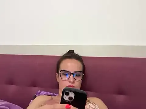 KellyCoxxx's Thumb Image