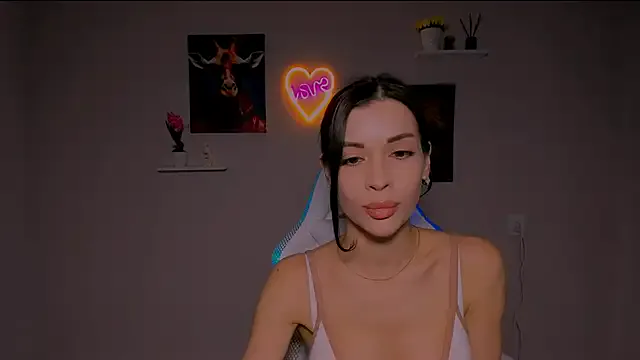 NatashaCeratti – webcam model profile photo Image 7