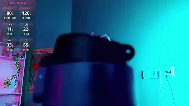 Adelina0001 – webcam model profile photo Image 16