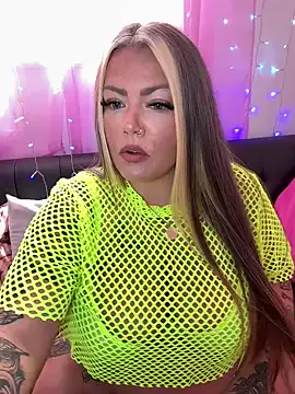 KikiBBW Image 18