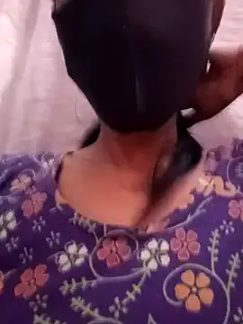 Lanna – webcam model profile photo Image 3