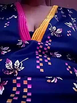 Lanna – webcam model profile photo Image 5