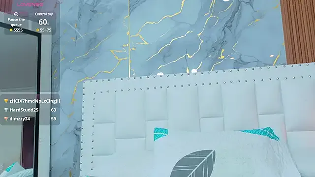 AprilHadid – webcam model profile photo Image 12