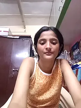 hor-neyJ0zy – webcam model profile photo Image 12