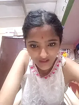 hor-neyJ0zy – webcam model profile photo Image 17