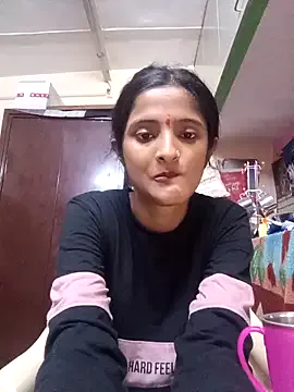 hor-neyJ0zy – webcam model profile photo Image 19