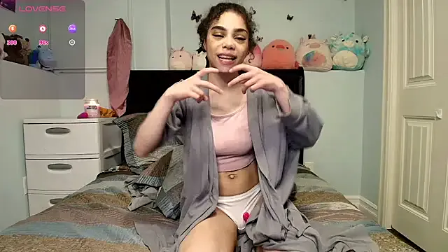 EliDupont – webcam model profile photo Image 3