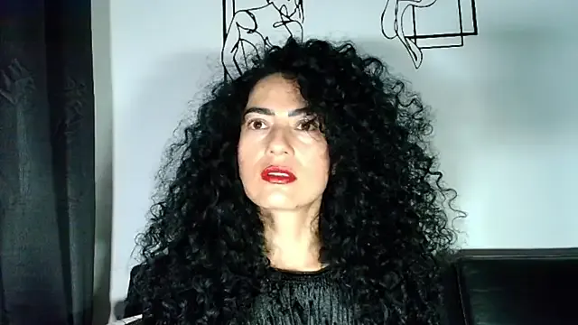 FariBanxOfficial – webcam model profile photo Image 3