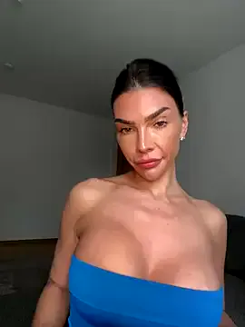 ErikaErika – webcam model profile photo Image 7