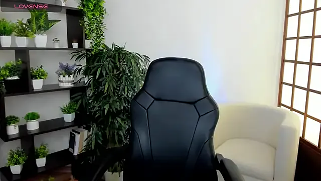 RosieSecret – webcam model profile photo Image 5