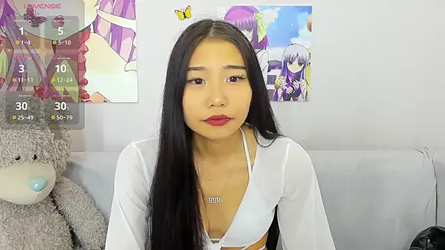 aly_golden_ – webcam model profile photo Image 5