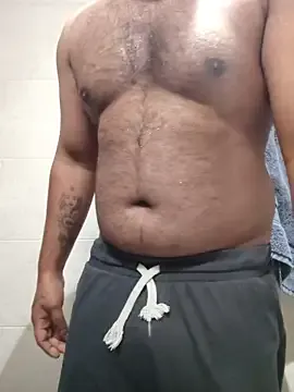 AdrianaAndrade – webcam model profile photo Image 2