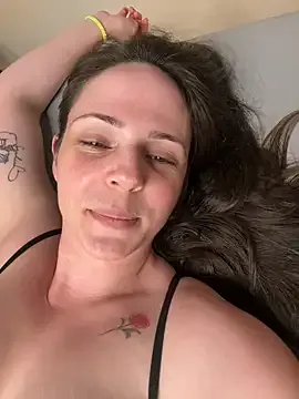 JuicyTV – webcam model profile photo Image 7