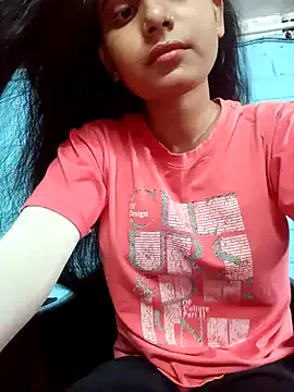 KataMazzone – webcam model profile photo Image 8