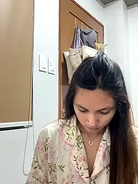 AyshaConnor – webcam model profile photo Image 8