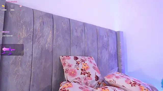 AshleyLoveee – webcam model profile photo Image 2