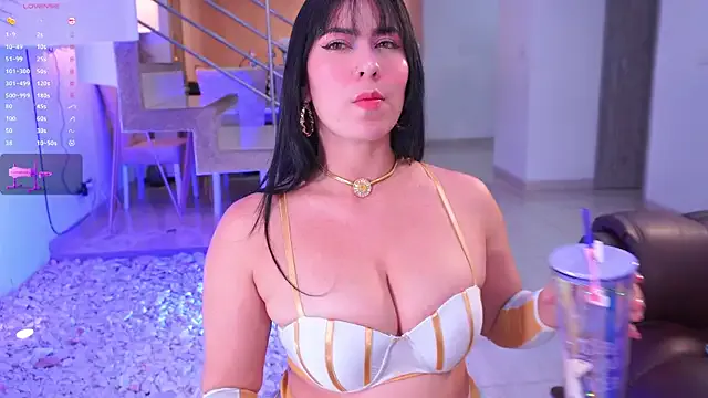 AshleyLoveee – webcam model profile photo Image 9