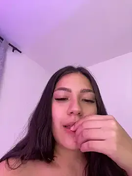 Latina_vanessa Image 4