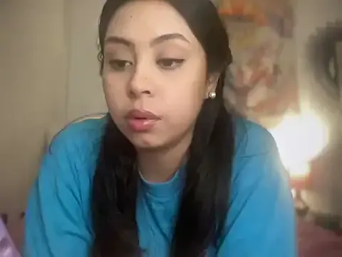 CristinaRous – webcam model profile photo Image 2