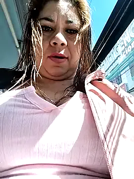 Laura-Hernandez Image 18