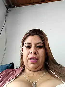 Laura-Hernandez Image 3
