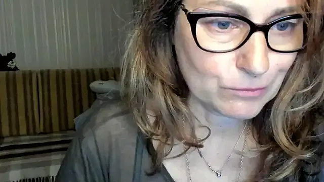Hotnightsexxx – webcam model profile photo Image 5