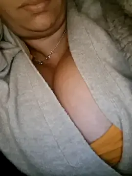 Emma4you – webcam model profile photo Image 7