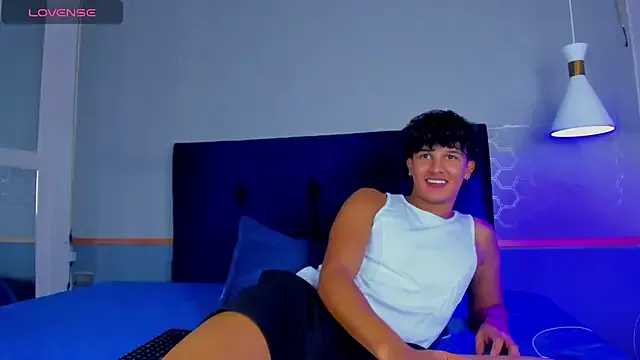 ElaRossie – webcam model profile photo Image 6