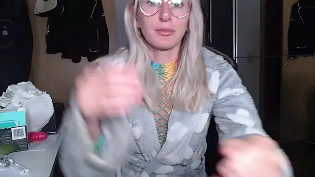 AddisonArt – webcam model profile photo Image 17