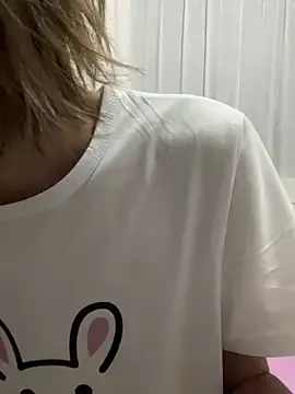 Mis_malika2 – webcam model profile photo Image 15