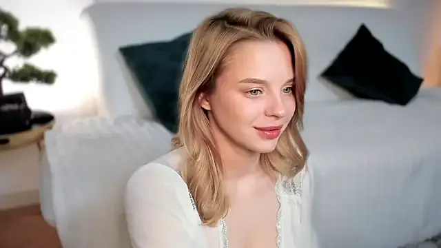 LilyFlamee Image 15