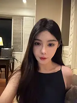 IvyStuart – webcam model profile photo Image 2