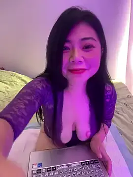 FreyjaJade – webcam model profile photo Image 3