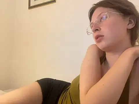 RaylinJoy – webcam model profile photo Image 3