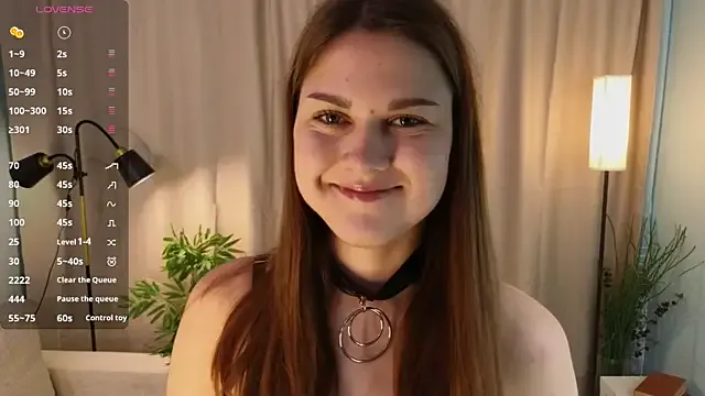 MiraKova – webcam model profile photo Image 17