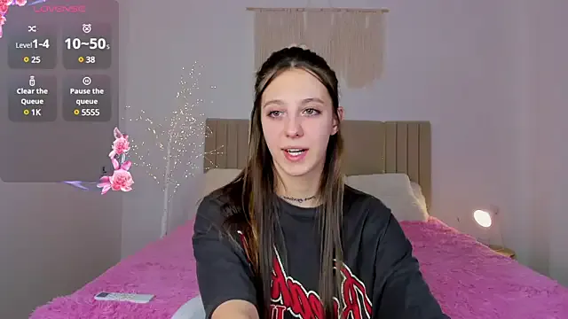 YasmienAtos – webcam model profile photo Image 4