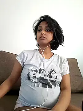 PumaShyXD – webcam model profile photo Image 5