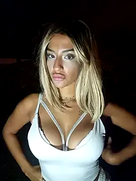mixedbabygigi – webcam model profile photo Image 5