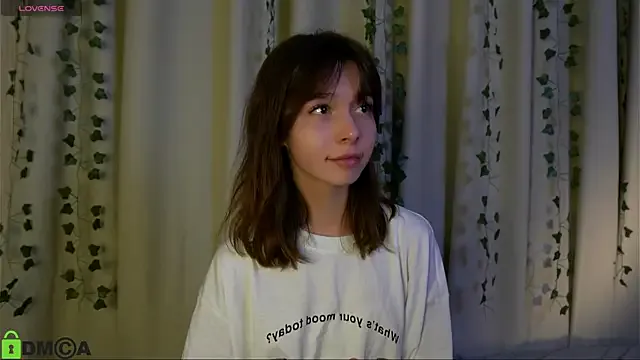 LittleOriana Image 2