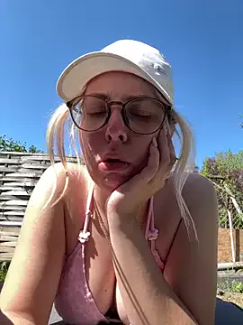 Livewithlucy Image 10