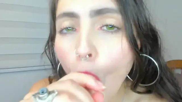 IsabellaEstrada – webcam model profile photo Image 3