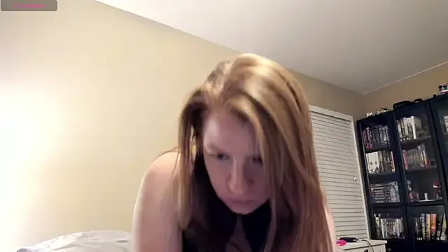 LauraWhiskycole – webcam model profile photo Image 8