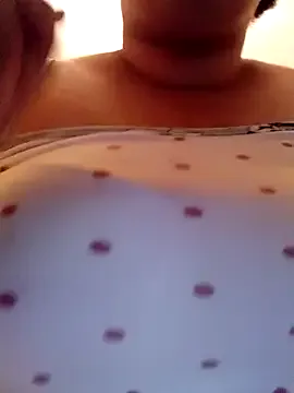 KhloeClark – webcam model profile photo Image 7