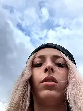 LoraaDoll Image 18