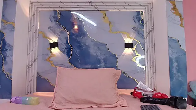 helo-kitty – webcam model profile photo Image 10