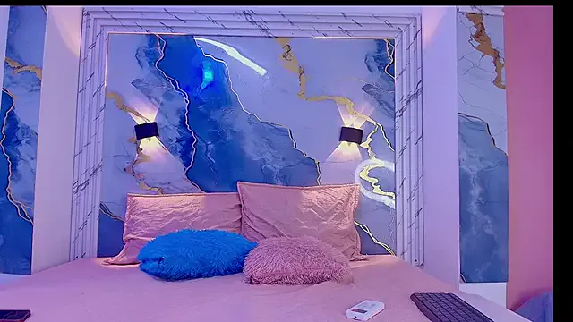 helo-kitty – webcam model profile photo Image 3