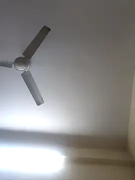 AnnieArias – webcam model profile photo Image 2