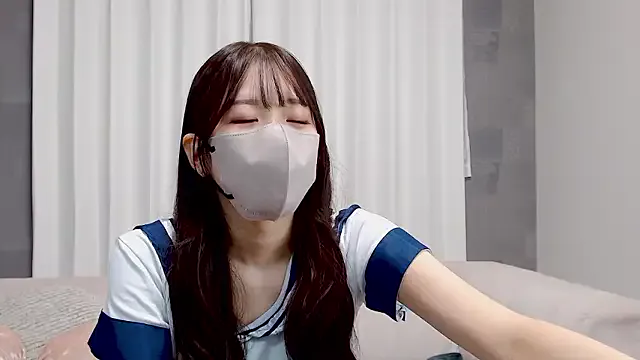 MiraKova – webcam model profile photo Image 9