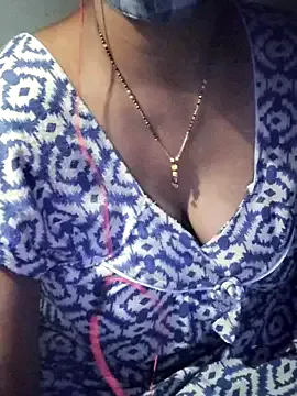 FariBanxOfficial – webcam model profile photo Image 7